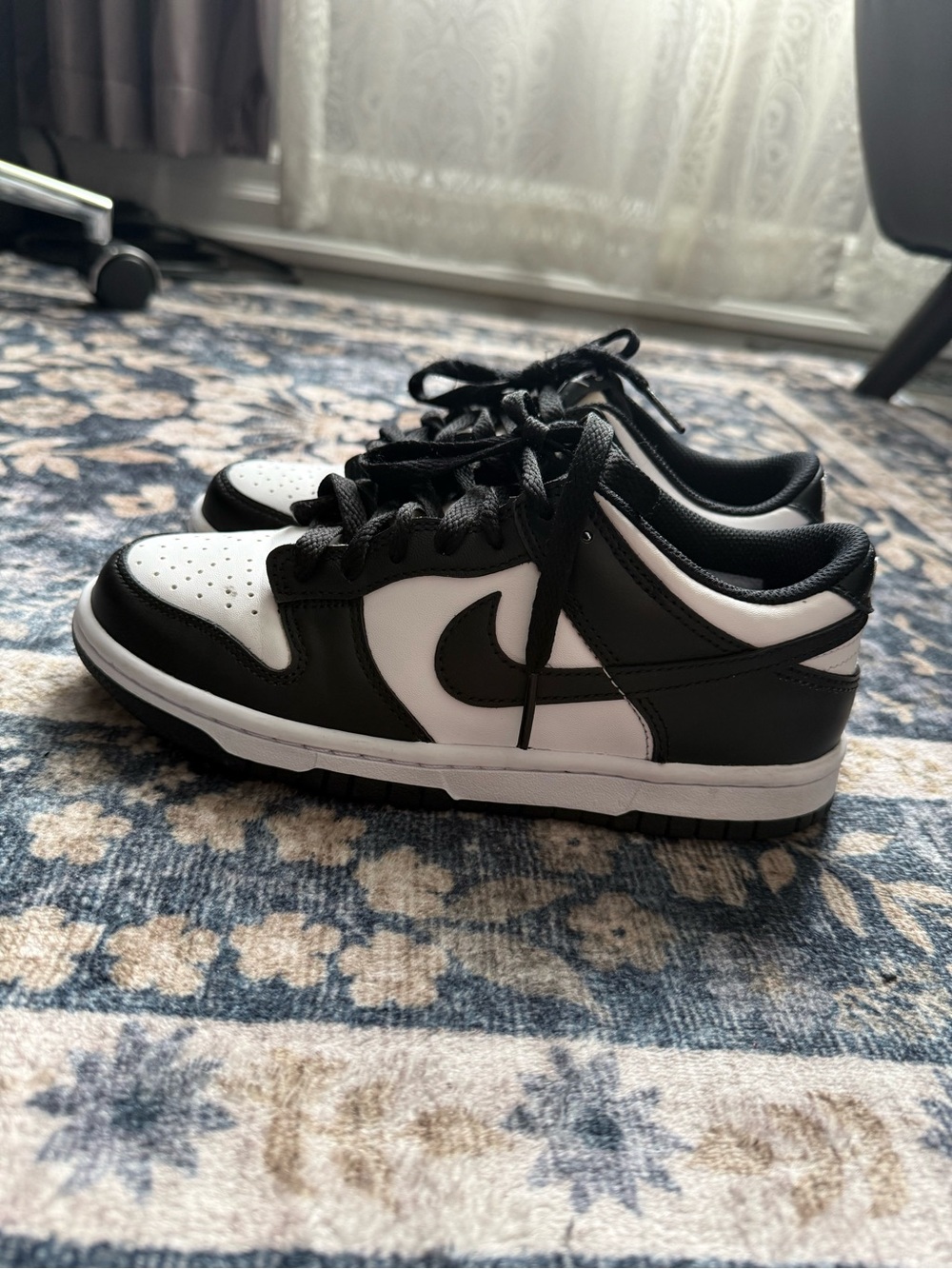 Nike Dunk Low White / Black